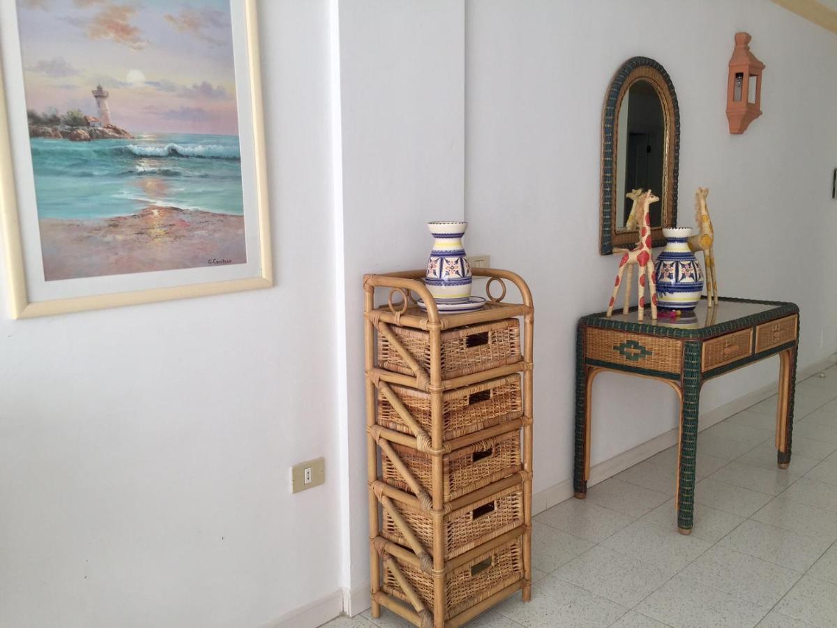 Regata Apartamentos Puerto De Naos Dış mekan fotoğraf